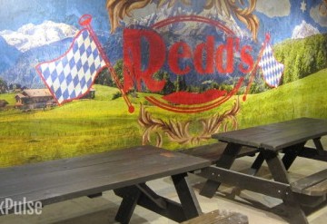 Redd's Biergarten private room